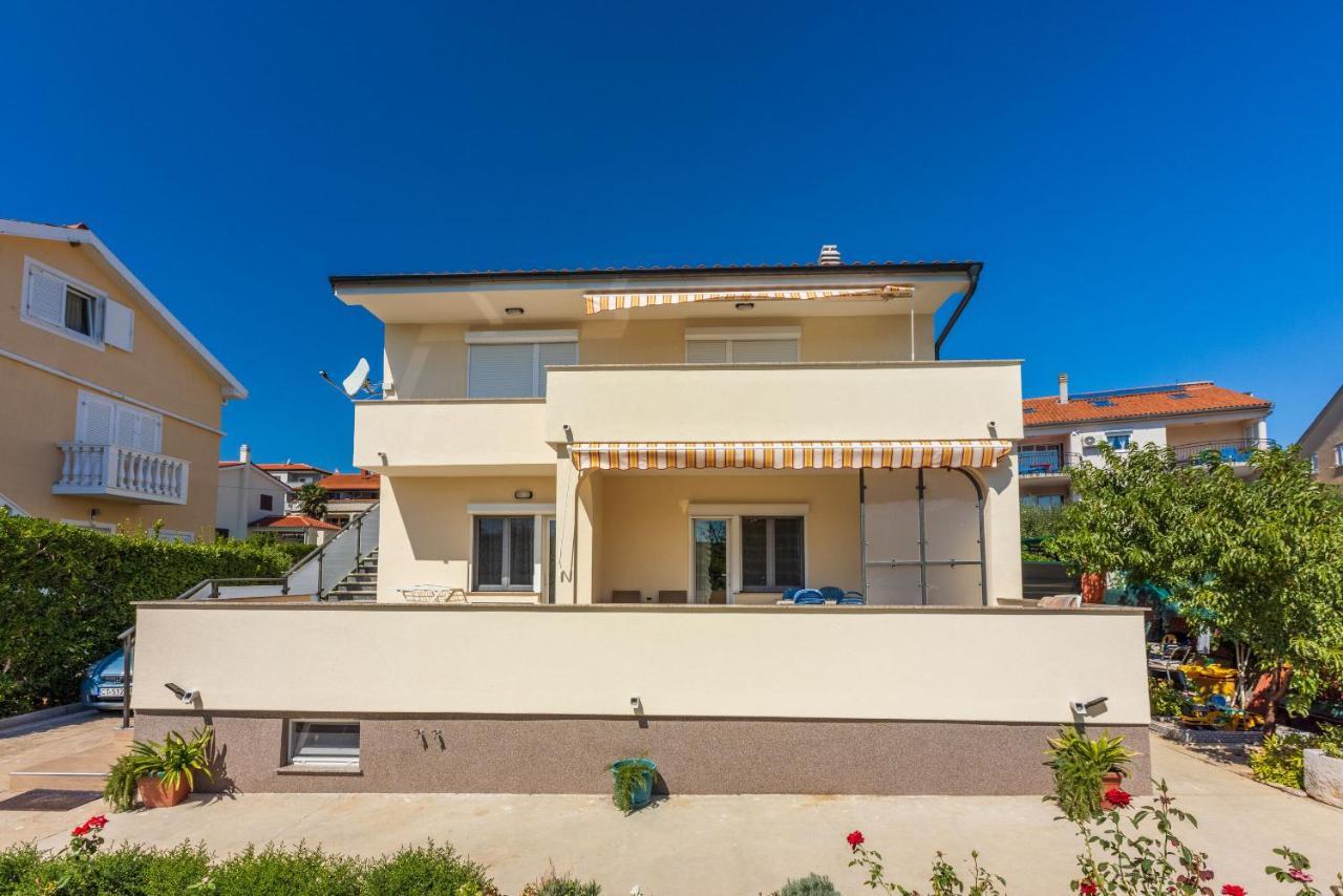 Apartments Star By The Sea Чижичи Экстерьер фото