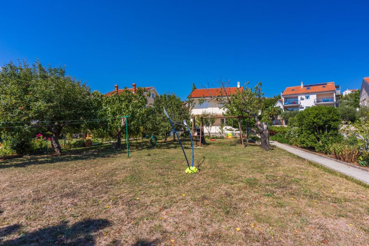 Apartments Star By The Sea Чижичи Экстерьер фото